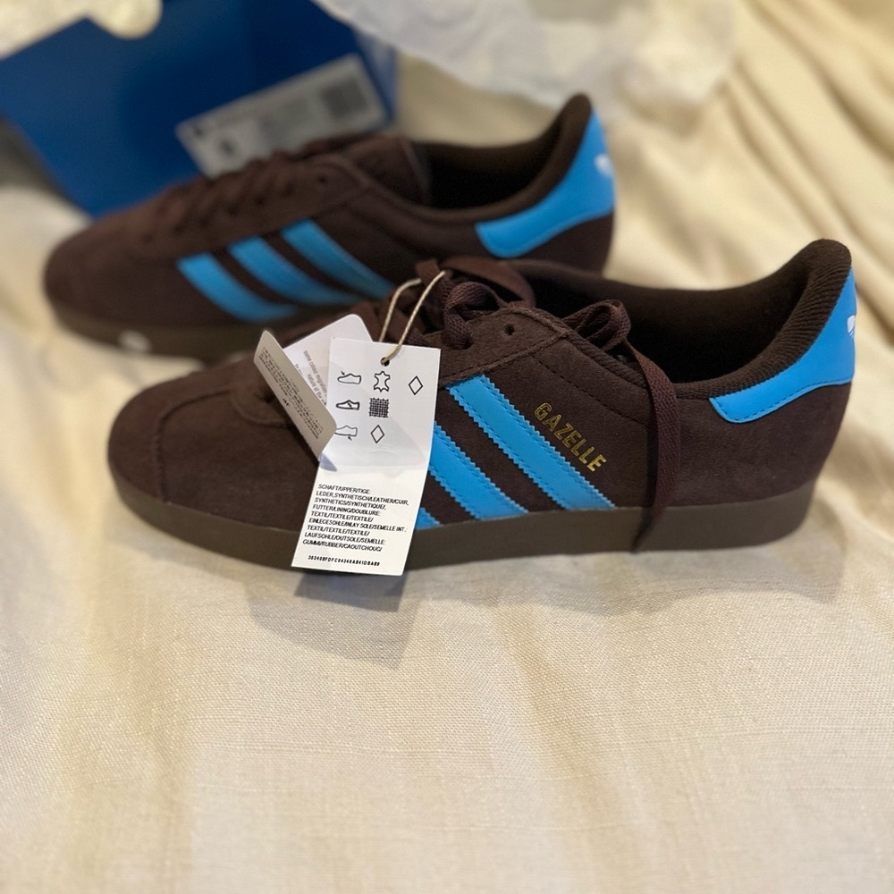 Adidas Gazelle Originals in  Blue and brown. Size men 8/ women 9